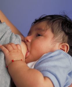 Breastfeeding_infant