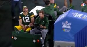 Aaron_Rodgers_knee_injury_2018